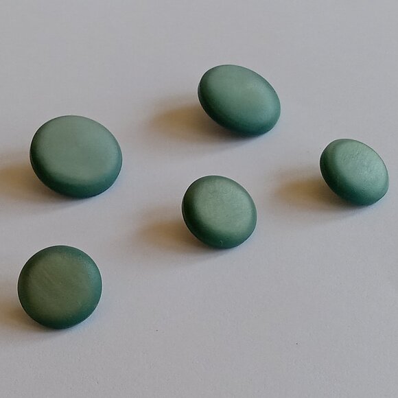 5 Vintage Buttons Retro Shabby Chic Collectible - Picture 3 of 6